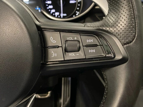 Alfa Romeo Stelvio 2.2 Diésel 154kW (210CV) Veloce Q4