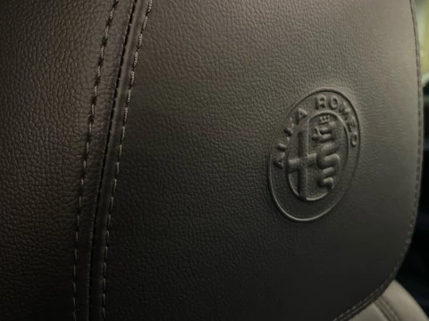 Alfa Romeo Stelvio 2.2 Diésel 154kW (210CV) Veloce Q4