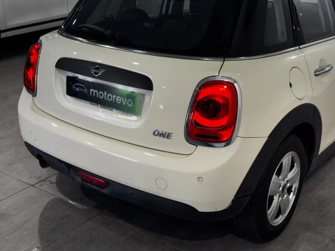 MINI Cooper COOPER F55 MINI UNO