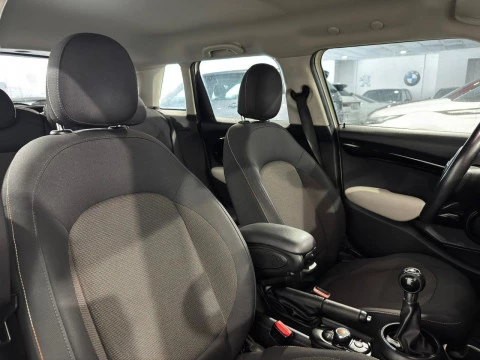 MINI Cooper COOPER F55 MINI UNO