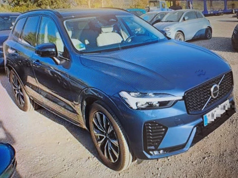 Volvo XC60 2.0 B5 P ULTRA DARK AUTO 250 5P