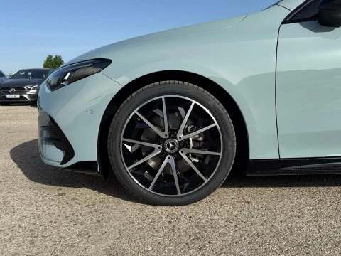 Mercedes-Benz CLA  250+ con tecnologia EQ