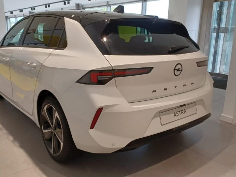 Opel Astra 1.2T XHT 96kW (130CV) GS