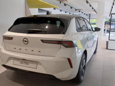 Opel Astra 1.2T XHT 96kW (130CV) GS