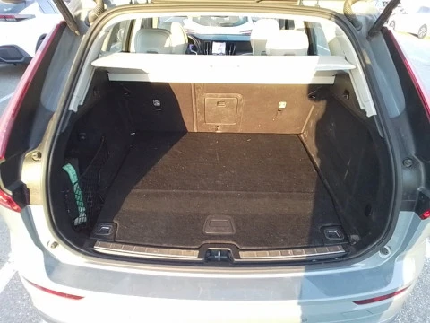 Volvo XC60 2.0 T6 AWD Recharge Core Auto