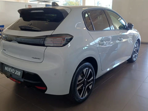 Peugeot 208 Allure HYBRID 110 eDCS6