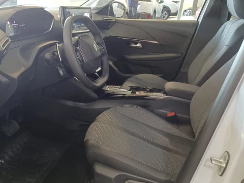 Peugeot 208 Allure HYBRID 110 eDCS6