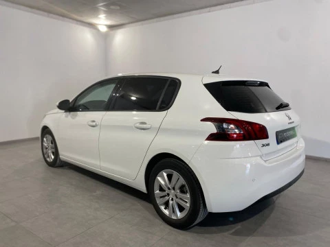 Peugeot 308 5p Allure Pack BlueHDi 130