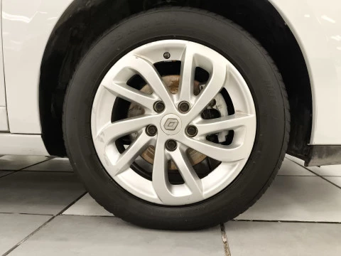 Renault Megane Sport Tourer Limited Energy SANDS TCe 85 kW (115 CV)