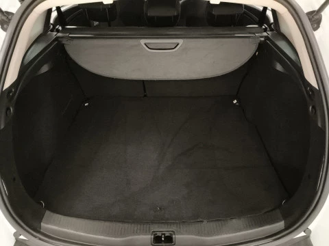 Renault Megane Sport Tourer Limited Energy SANDS TCe 85 kW (115 CV)