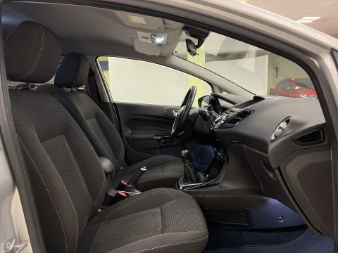 Ford Fiesta 1.25 Duratec Titanium 60 kW (82 CV)