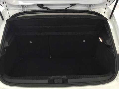 Renault Clio   TCe Equilibre 67kW