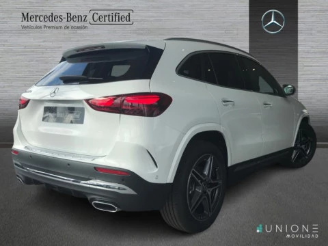 Mercedes-Benz GLA  200 d