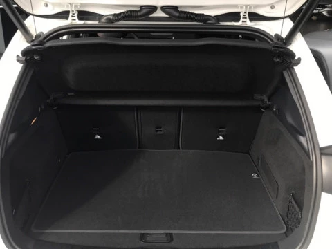 Mercedes-Benz GLA  200 d