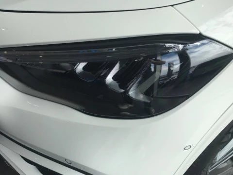 Mercedes-Benz GLA  200 d