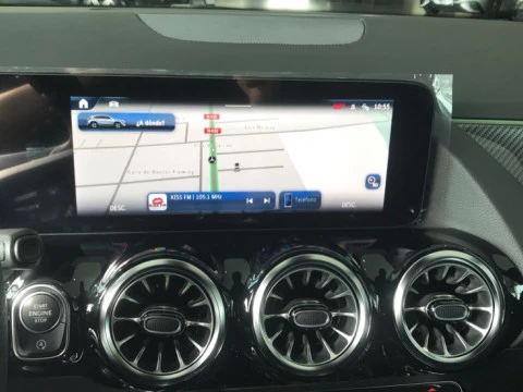 Mercedes-Benz GLA  200 d