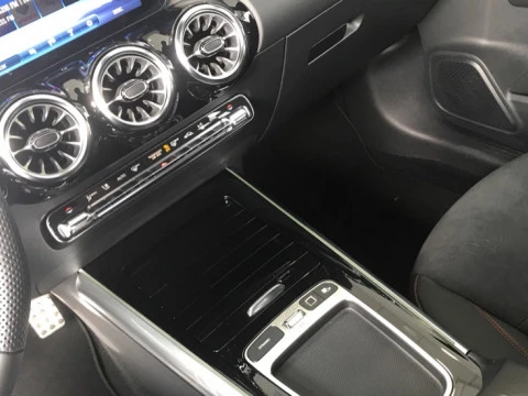 Mercedes-Benz GLA  200 d