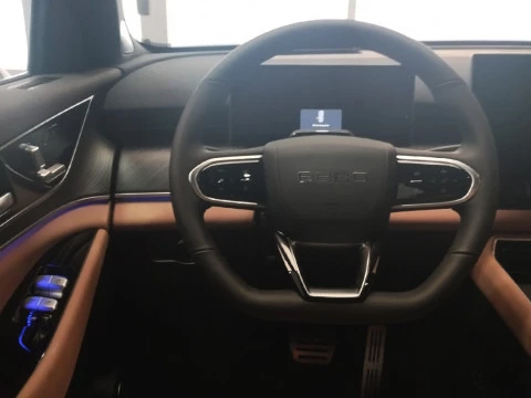 EBRO S900 PHEV 1.5 TGDI 3DHT 4X4 Luxury