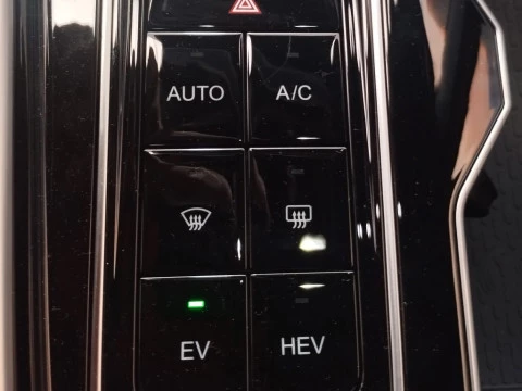 EBRO S900 PHEV 1.5 TGDI 3DHT 4X4 Luxury