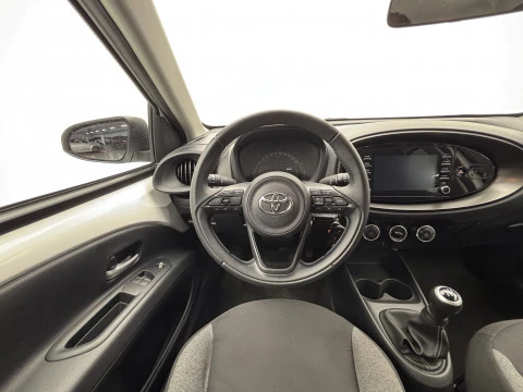 Toyota Aygo X Cross 1.0 VVT-I 72CV Play