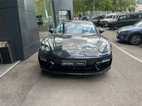 Porsche Panamera 4 E-Hybrid