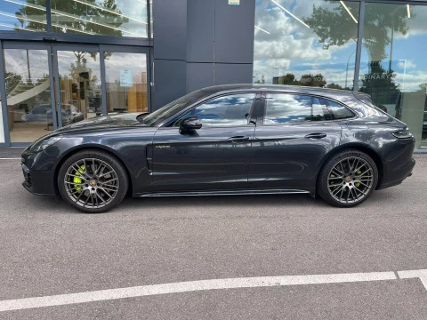 Porsche Panamera 4 E-Hybrid