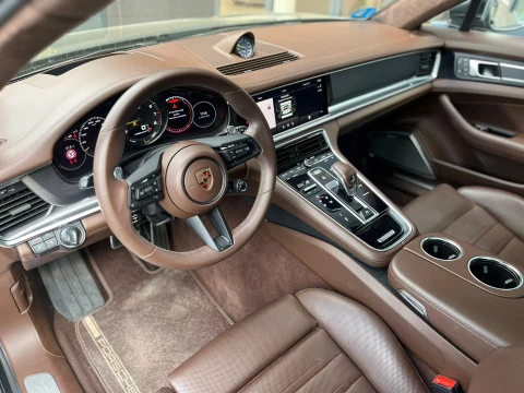 Porsche Panamera 4 E-Hybrid