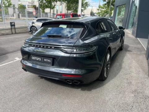 Porsche Panamera 4 E-Hybrid