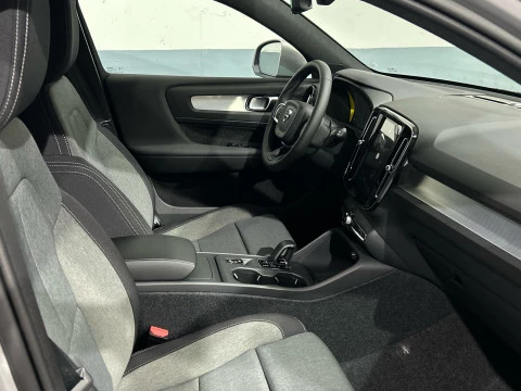 Volvo XC40 2.0 B3 CORE AUTO 163 5P