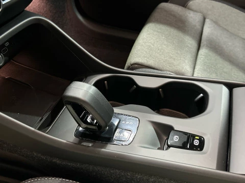 Volvo XC40 2.0 B3 CORE AUTO 163 5P