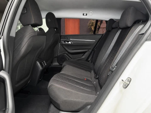 Peugeot 508 5P Business Line BlueHDi 130 EAT8
