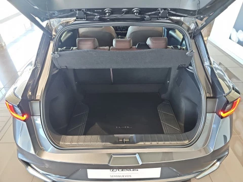 Lexus LBX 1.5 136cv HEV Elegant+