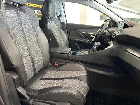 Peugeot 5008 Allure 1.5L BlueHDi 96kW (130CV) S&S