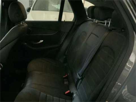 Mercedes-Benz GLC 220 d 4MATIC