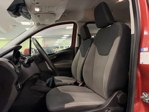 Ford Tourneo Courier 1.0 EcoBoost Titanium 74 kW (100 CV)
