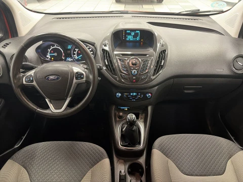 Ford Tourneo Courier 1.0 EcoBoost Titanium 74 kW (100 CV)