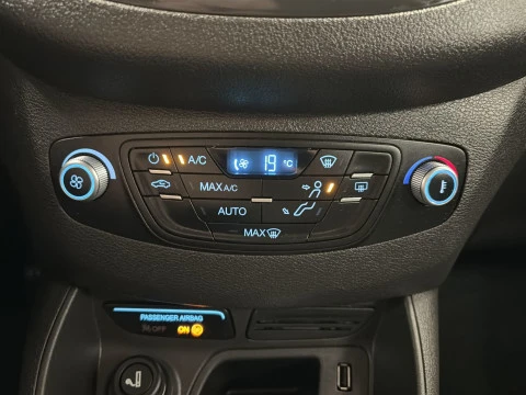 Ford Tourneo Courier 1.0 EcoBoost Titanium 74 kW (100 CV)
