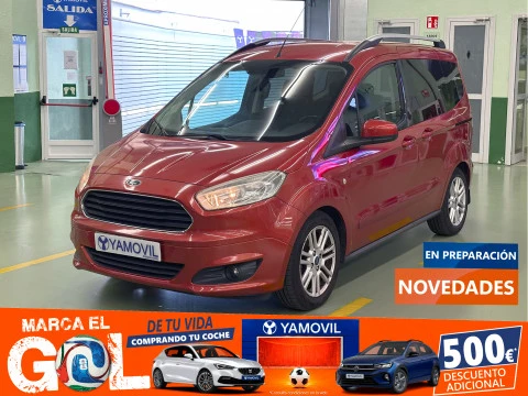 Ford Tourneo Courier 1.0 EcoBoost Titanium 74 kW (100 CV)