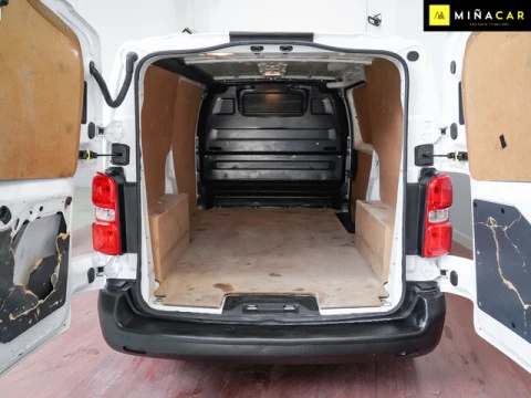 Peugeot Expert Combi BlueHDi 120 S&S Standard 88 kW (120 CV)