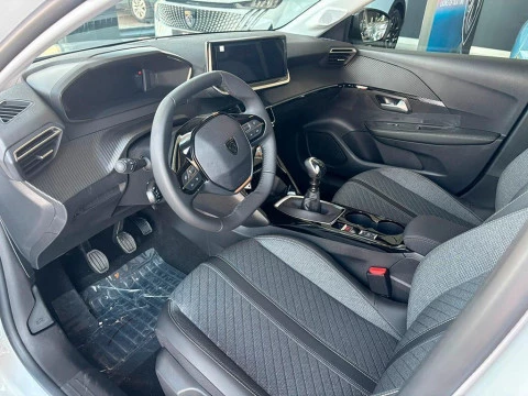 Peugeot 208 1.2 ALLURE GASOLINA 100CV 5P