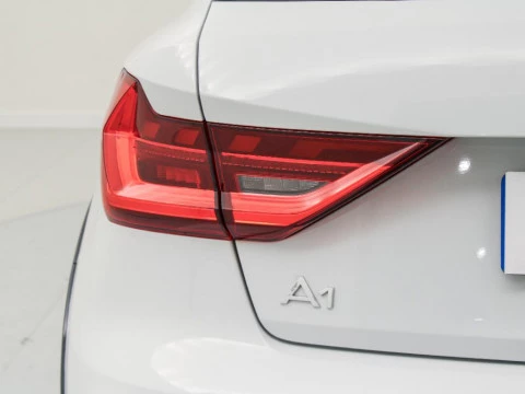 Audi A1 35 TFSI S TRONIC CITYCARVER 150 5P