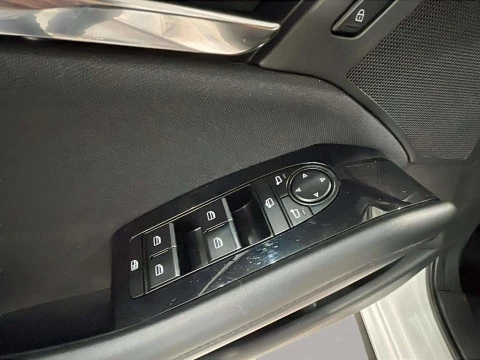 Mazda 3 3 2.5L E-SKY G MHEV 103KW CENTRE-LINE