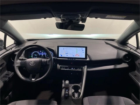 Toyota C-HR Advance Plus + Skyview®