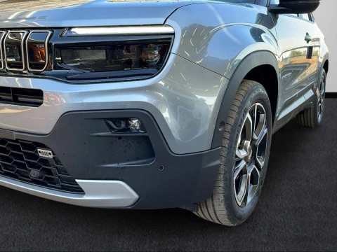 Jeep Avenger BEV 115kW (156CV) Summit