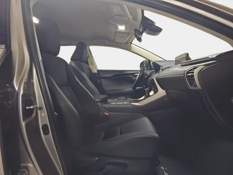 Lexus NX 2.5 300h Business 2WD