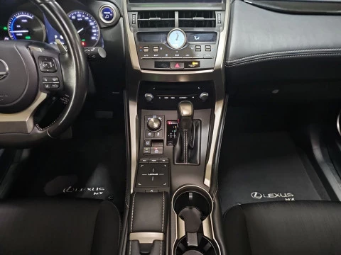 Lexus NX 2.5 300h Business 2WD