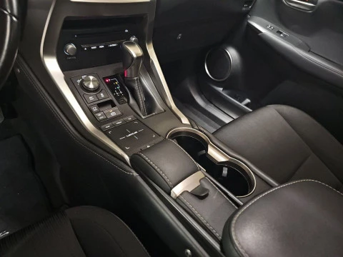 Lexus NX 2.5 300h Business 2WD