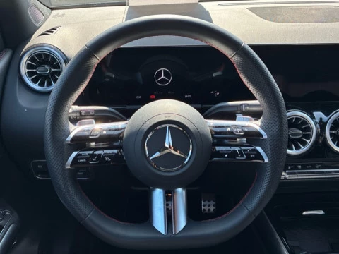 Mercedes-Benz GLA  250 e