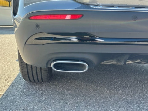 Mercedes-Benz GLA  250 e