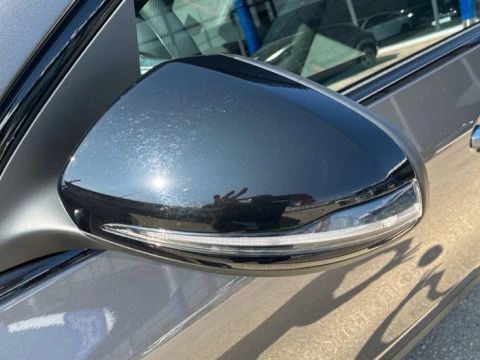 Mercedes-Benz GLA  250 e